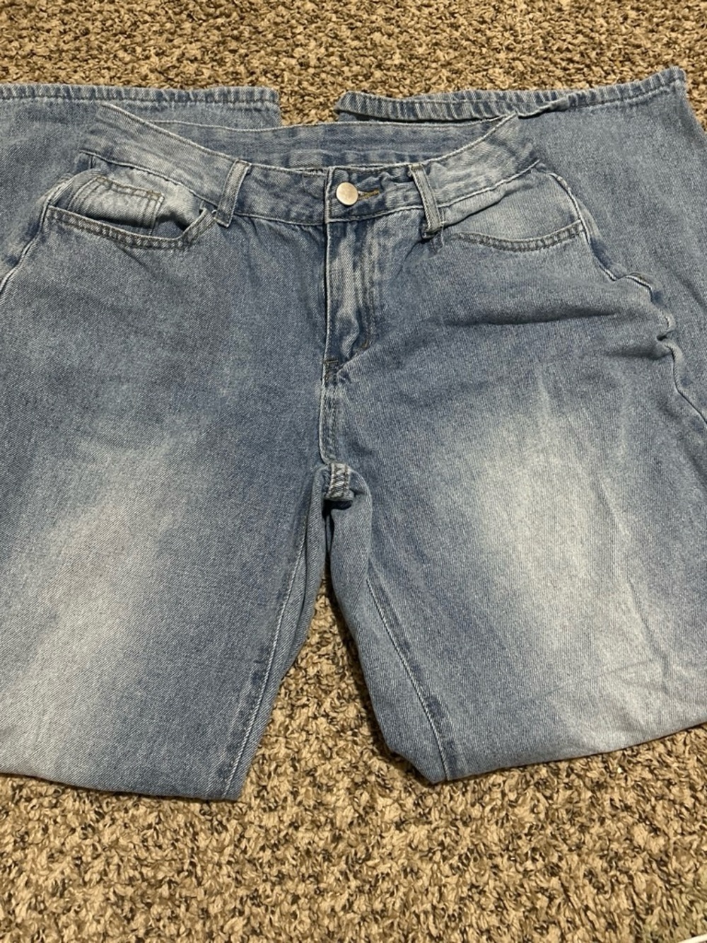 Baggy light wash denim jeans
